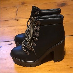 NEW Dollhouse black alpha lace-up bootie